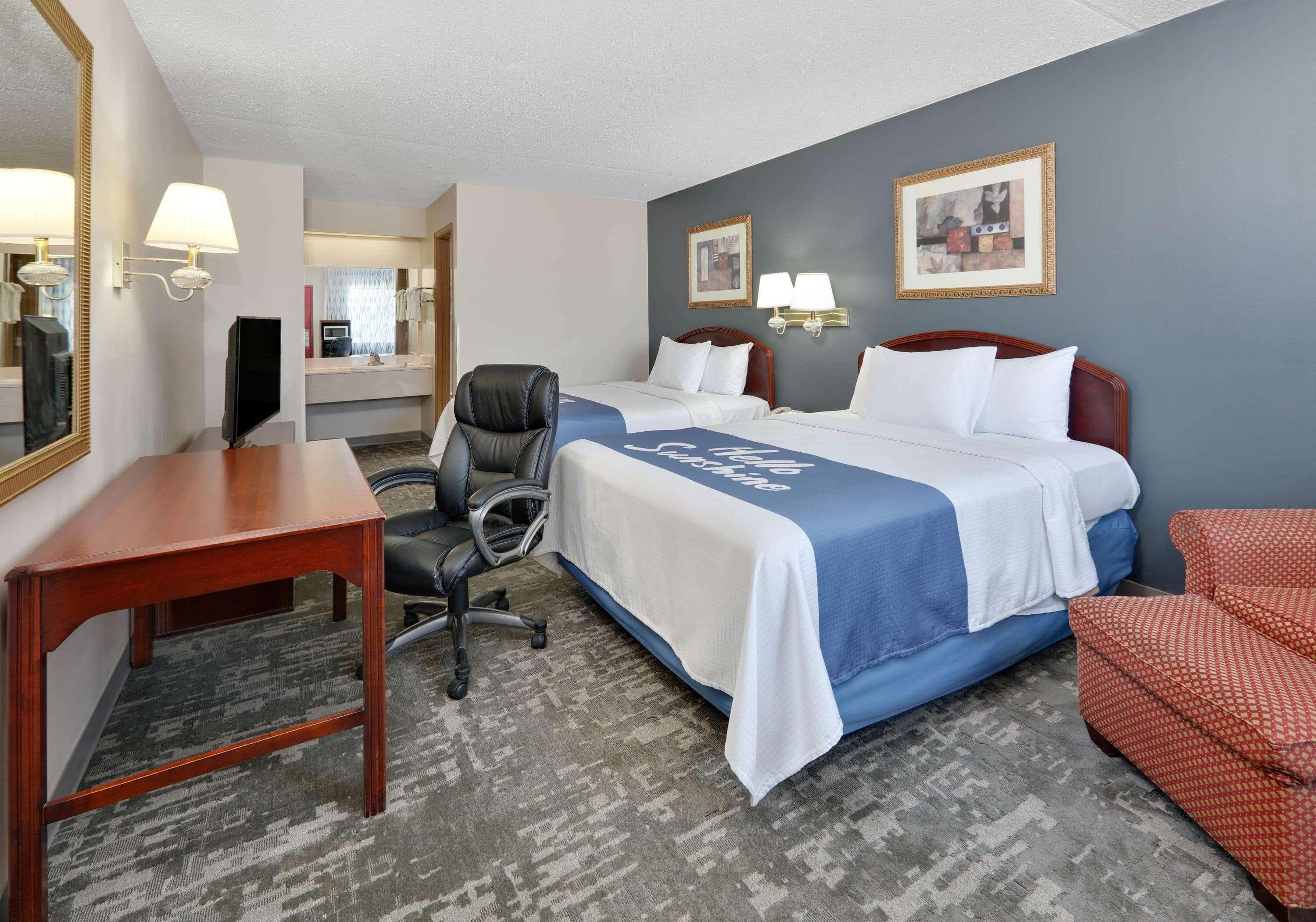 Days Inn & Suites By Wyndham Bentonville Esterno foto